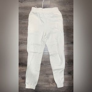 H&M White High Waisted Sweatpants/Joggers Cuffed Drawstring